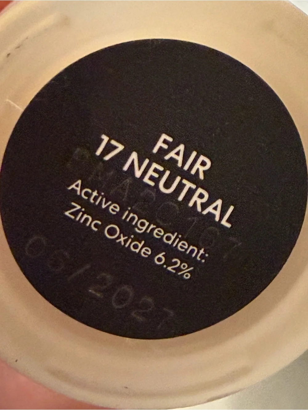 bareMinerals BAREPRO Skin-Perfecting MATTE Liquid Foundation FAIR 17 Neutral NEW